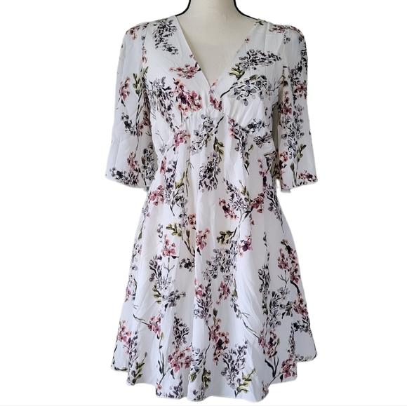 Stone Cold Fox Silk Floral Dress - Picture 1 of 9